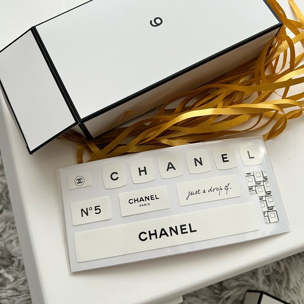 CHANEL advent calender box 9